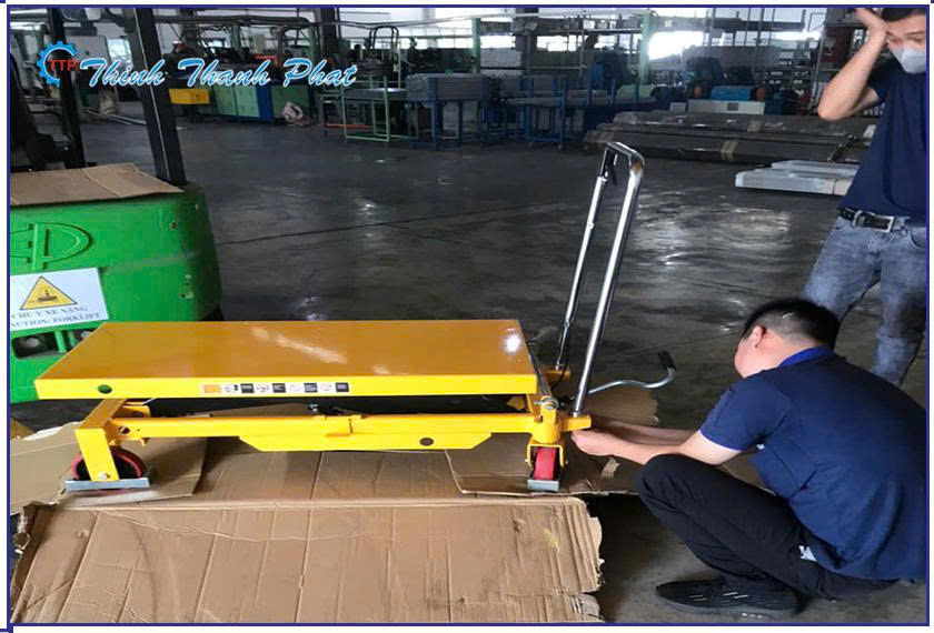 ban-nang-thuy-luc-350kg-day-tay