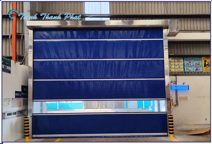 cua-cuon-toc-do-do-cao-PVC