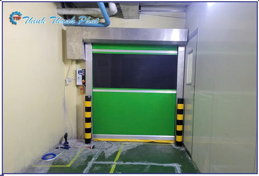 cua-cuon-dong-mo-nhanh