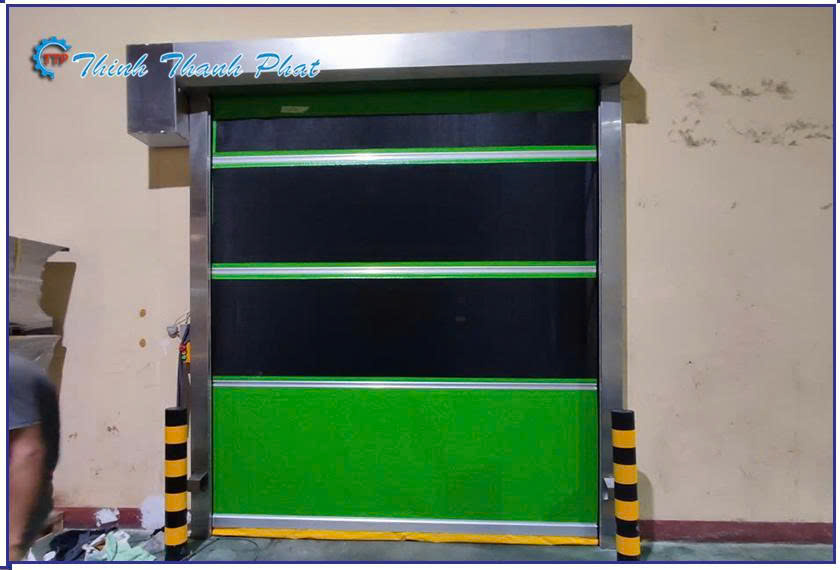 cua-cuon-dong-mo-nhanh