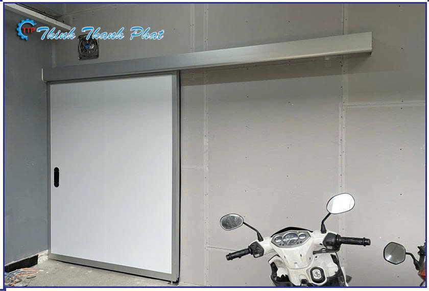 cua-truot-tu-dong-panel