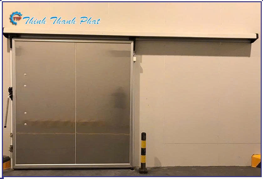 cua-panel