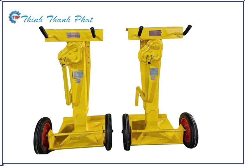 chan-chong-lat-romooc