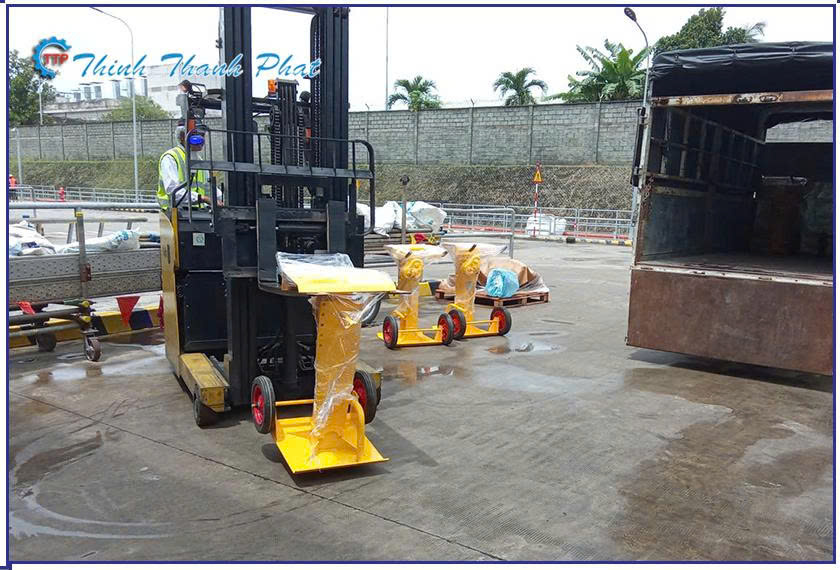 chan-chong-lat-romooc