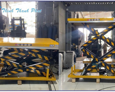BÀN NÂNG ĐIỆN 2 TẤN CAO 1.78M