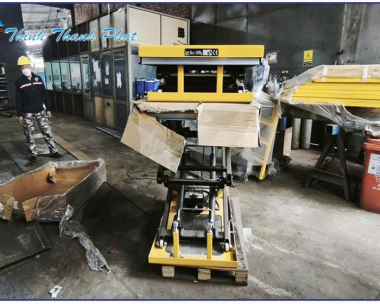 BÀN NÂNG HẠ THỦY LỰC 2 TẤN, 2000KG
