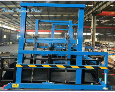 BÀN NÂNG THỦY LỰC CHO VIỆC ĐÓNG RÚT HÀNG TỪ CONTAINER
