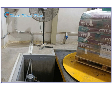 BÀN NÂNG THỦY LỰC XOAY DÙNG ĐIỆN