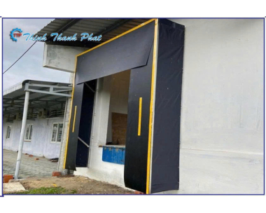 BẠT CHE ĐUÔI XE CONTAINER NGĂN CÔN TRÙNG