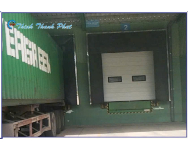 BẠT CHE ĐUÔI XE CONTAINER NGĂN CÔN TRÙNG