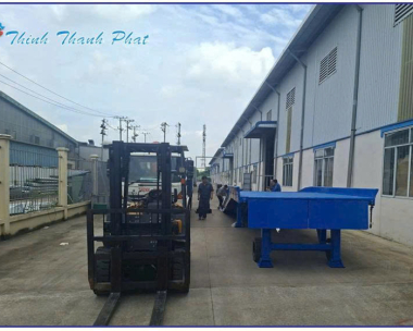 CẦU DẪN HÀNG LÊN CONTAINER: HIỆU QUẢ, CHI PHÍ THẤP