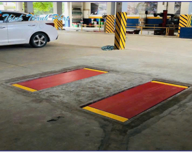 CẦU NÂNG GẦM BỤNG XE Ô TÔ 3.5 TẤN ÂM NỀN