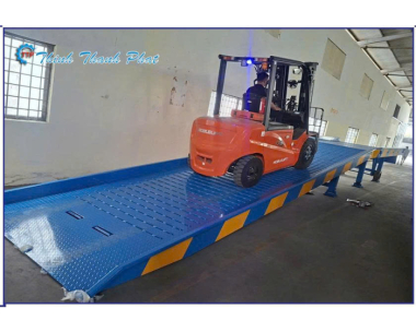 CẦU XE NÂNG LÊN CONTAINER