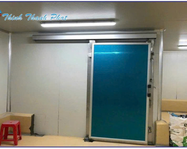 CỬA KHO LẠNH TRƯỢT TỰ ĐỘNG