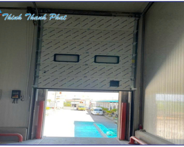CỬA TRƯỢT TRẦN: GIẢI PHÁP CÁCH NHIỆT VÀ CHỐNG THOÁT HƠI LẠNH