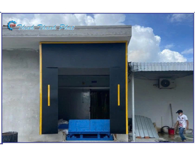 MÀN CHE (RETRACTABLE DOCK SHELTER)