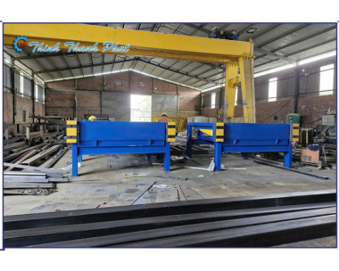 SÀN NÂNG THỦY LỰC NGOÀI TRỜI - MEKONG DOCK