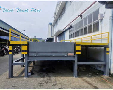 SÀN THAO TÁC (PLATFORM) KẾT HỢP VỚI SÀN NÂNG THỦY LỰC (HYDRAULIC DOCK LEVELER)