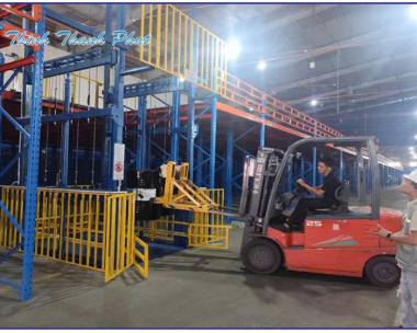 THANG NÂNG HÀNG THỦY LỰC: GIẢI PHÁP TỐI ƯU CHO NHÀ KHO, NHÀ XƯỞNG