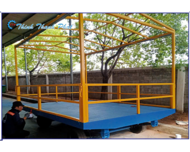 XE KÉO HÀNG NỘI BỘ TRONG KHO XƯỞNG