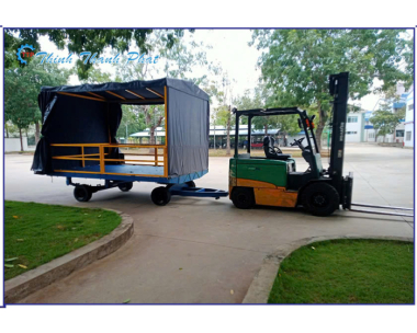 XE KÉO NỘI BỘ MÓC VÀO XE NÂNG 